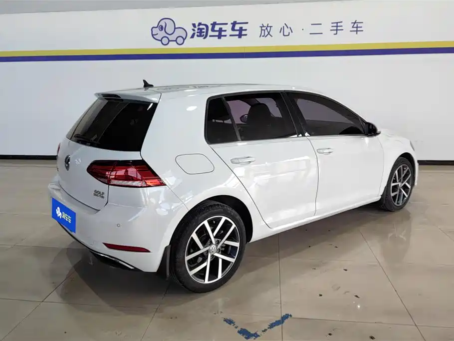 Volkswagen Golf 2020