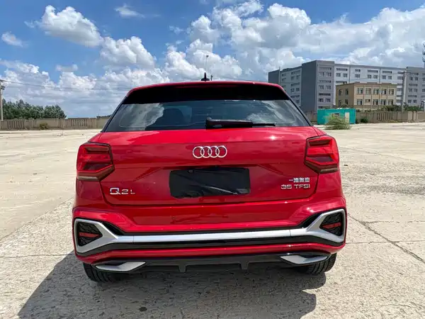 Audi Q2L 2022