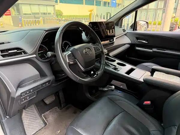 Toyota Sienna 2022