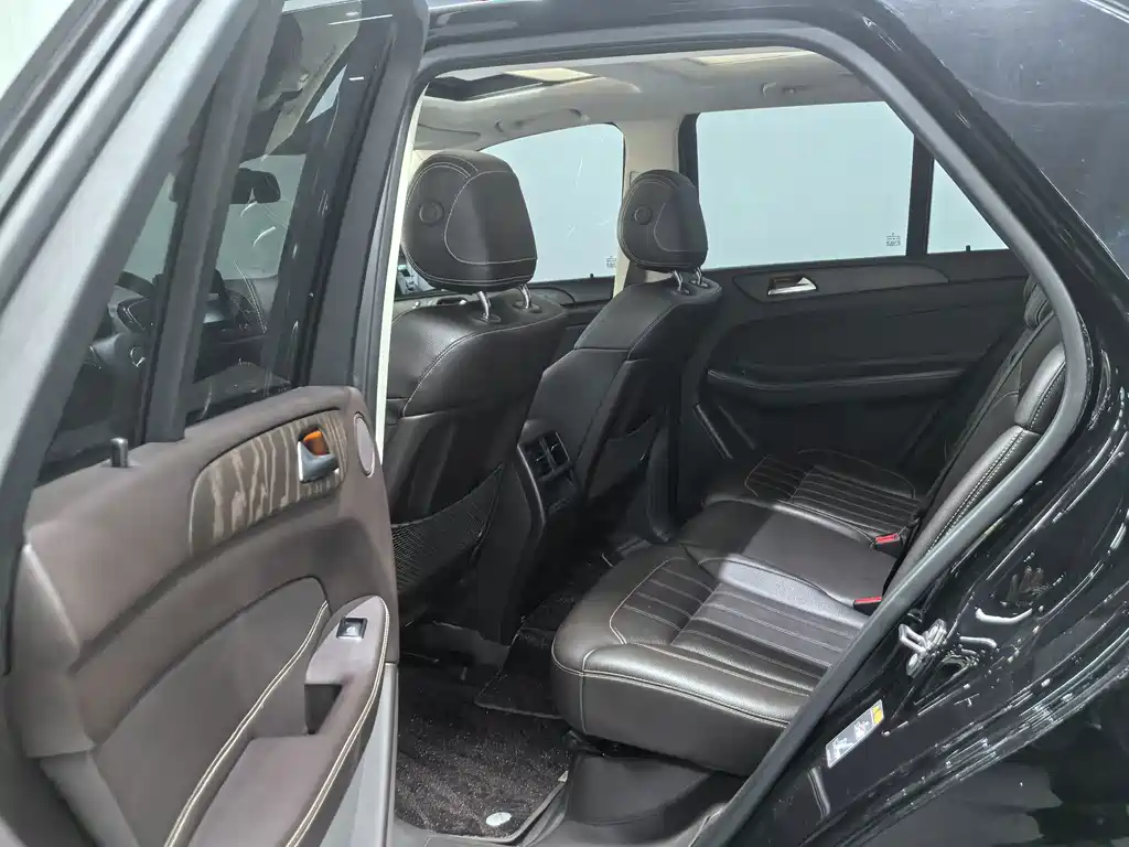 Mercedes-Benz GLE 2018 — фото 12
