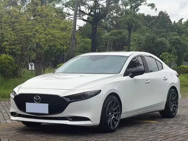 Mazda 3 Axela 2021