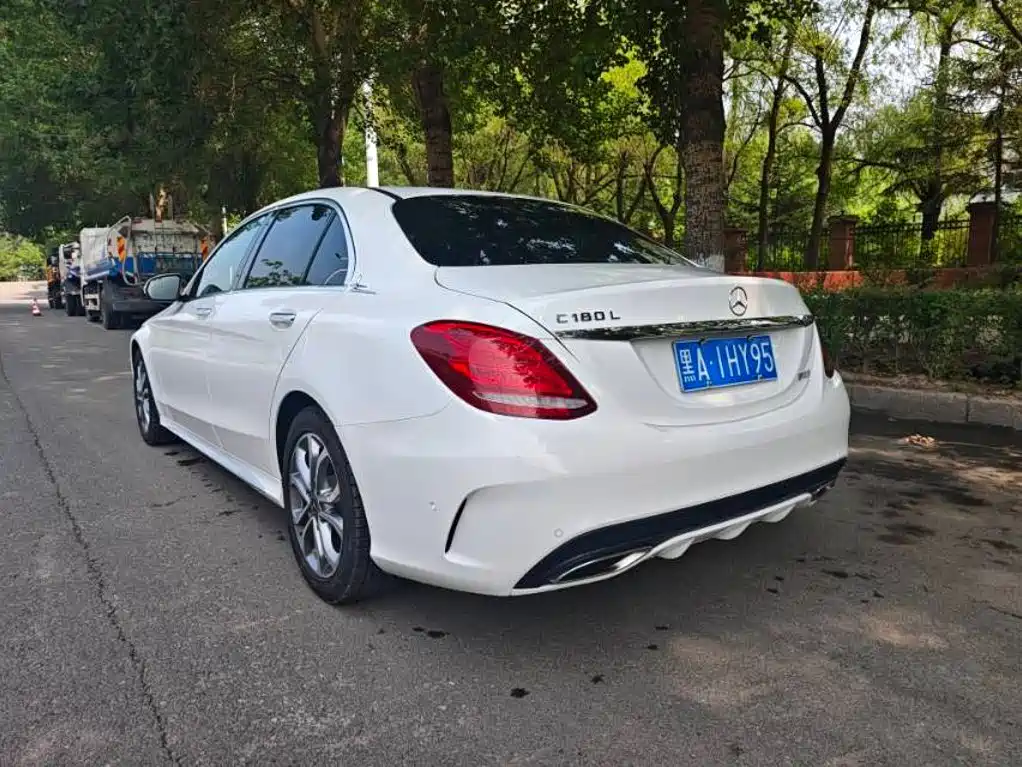Mercedes-Benz C-Class 2018 — фото 10