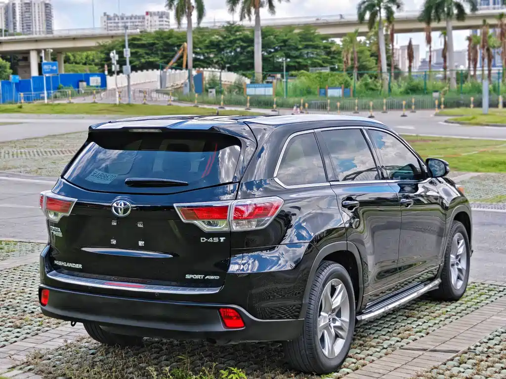 Toyota Highlander 2016