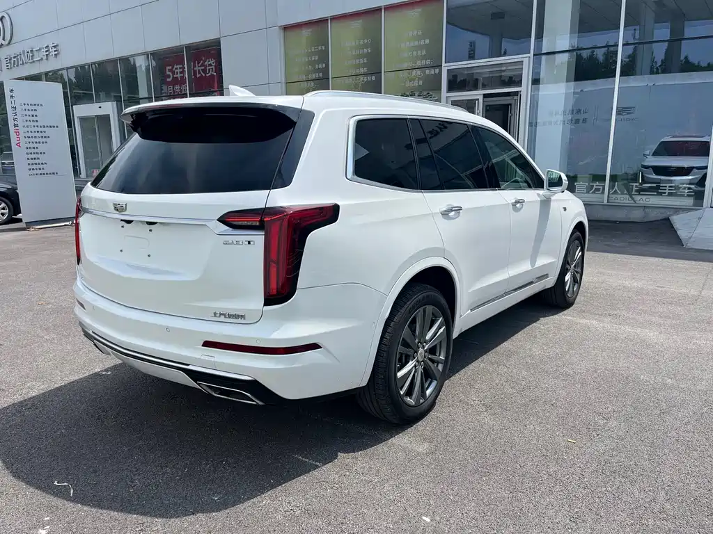 Cadillac XT6 2019 — фото 15