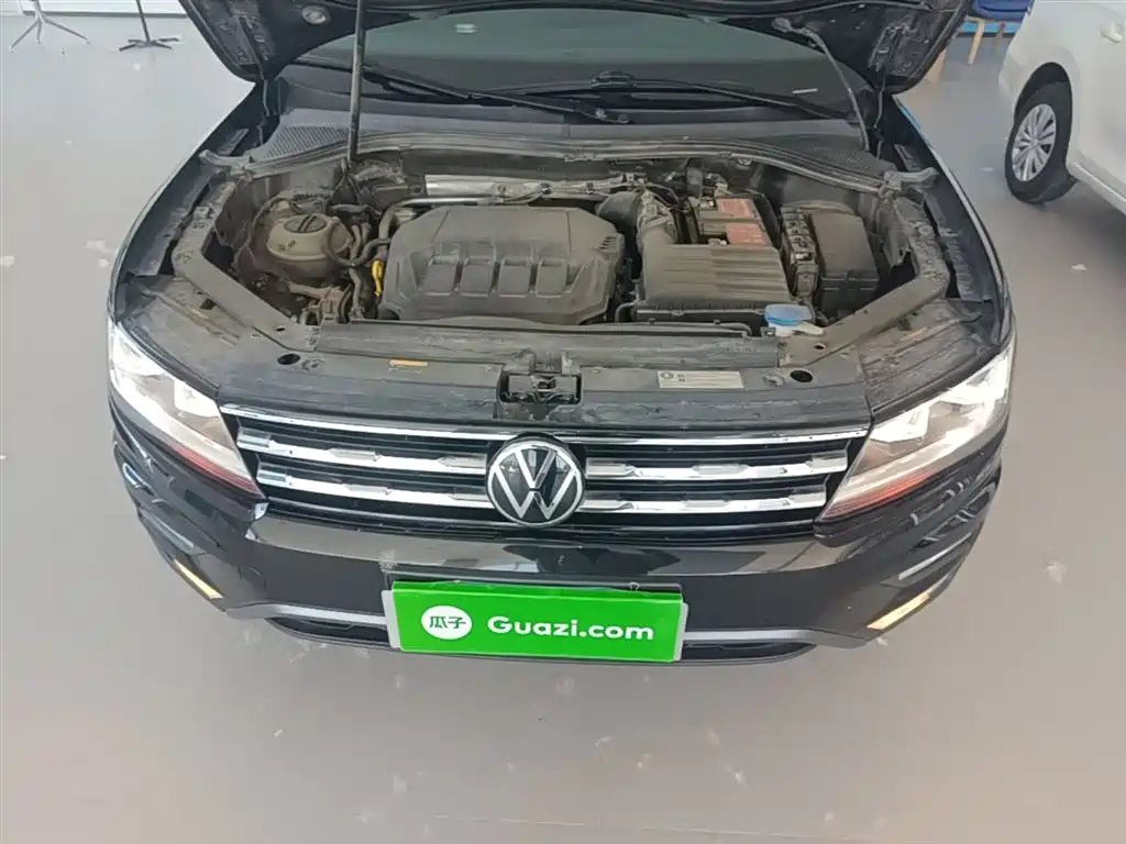 Volkswagen Tiguan L 2020 — фото 20