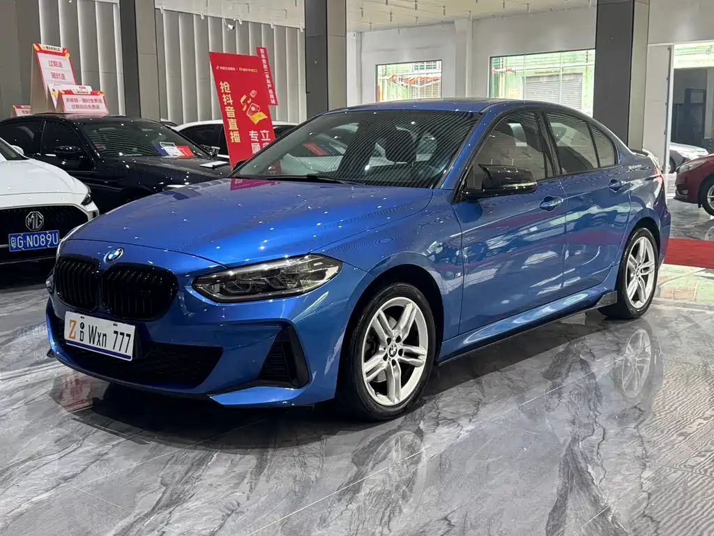 BMW 1 Series 2020 — фото 1