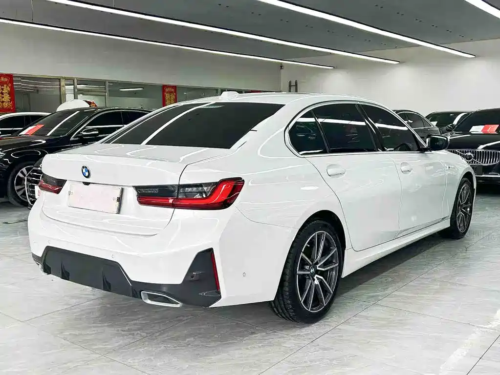 BMW 3 Series 2023