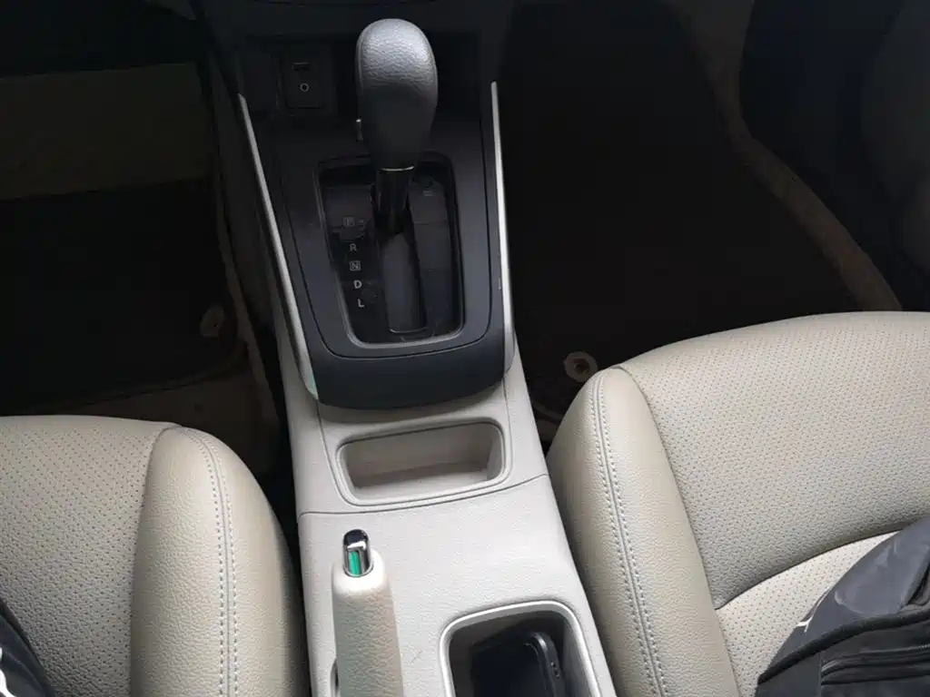 Nissan Sylphy 2018 — фото 14