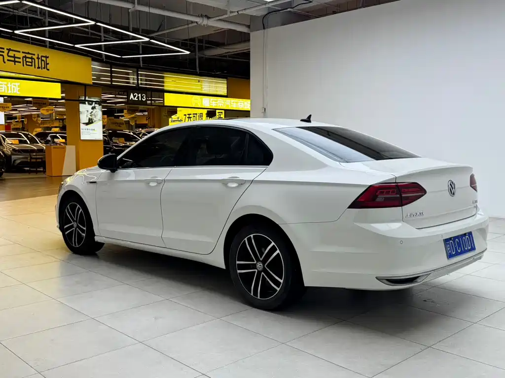 Volkswagen Lamando 2021
