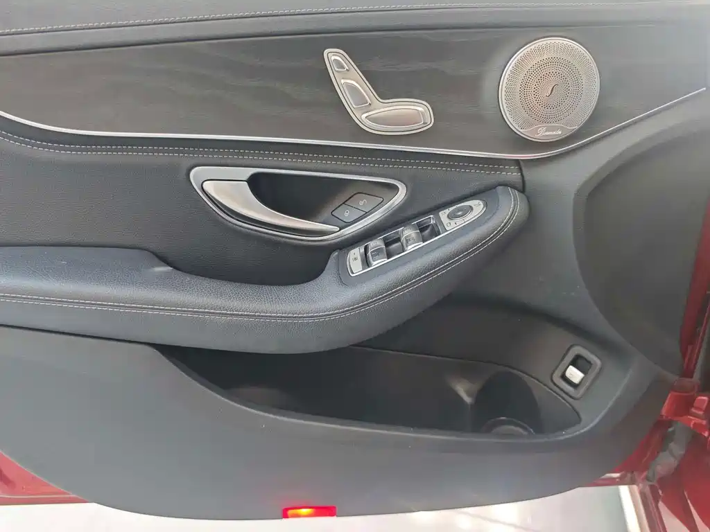 Mercedes-Benz C-Class 2020