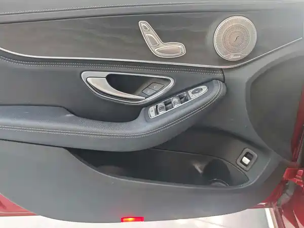 Mercedes-Benz C-Class 2020