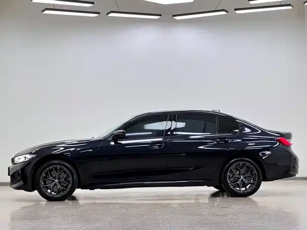 BMW 3 Series 2024