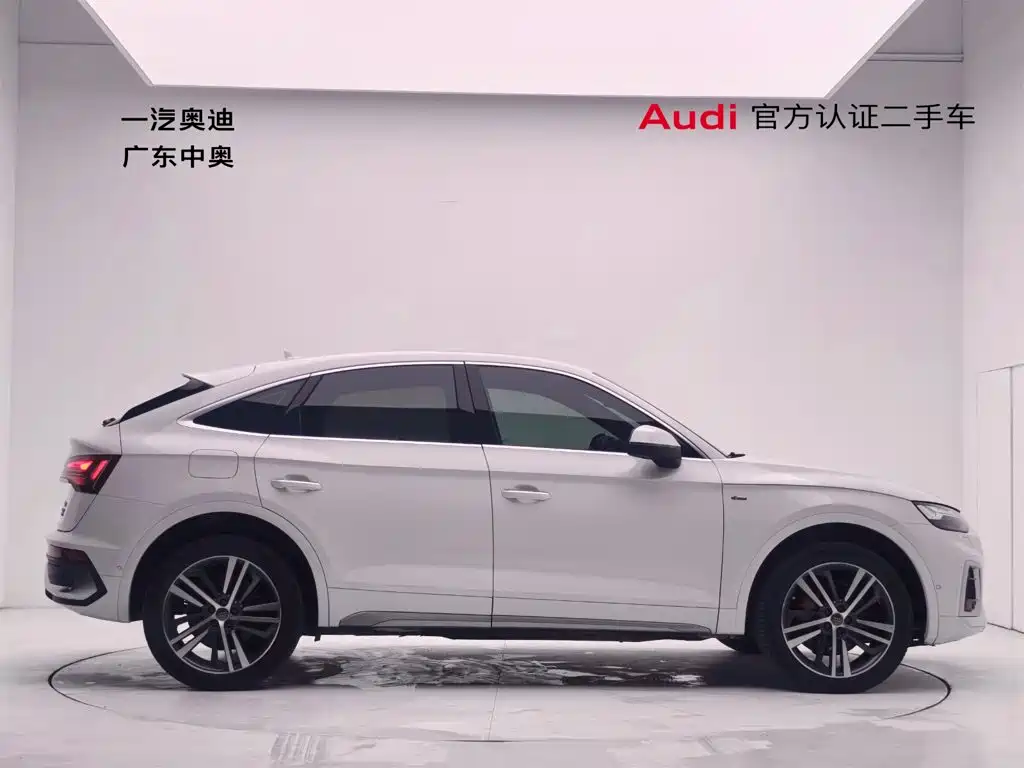 Audi Q5L Sportback 2021 — фото 3