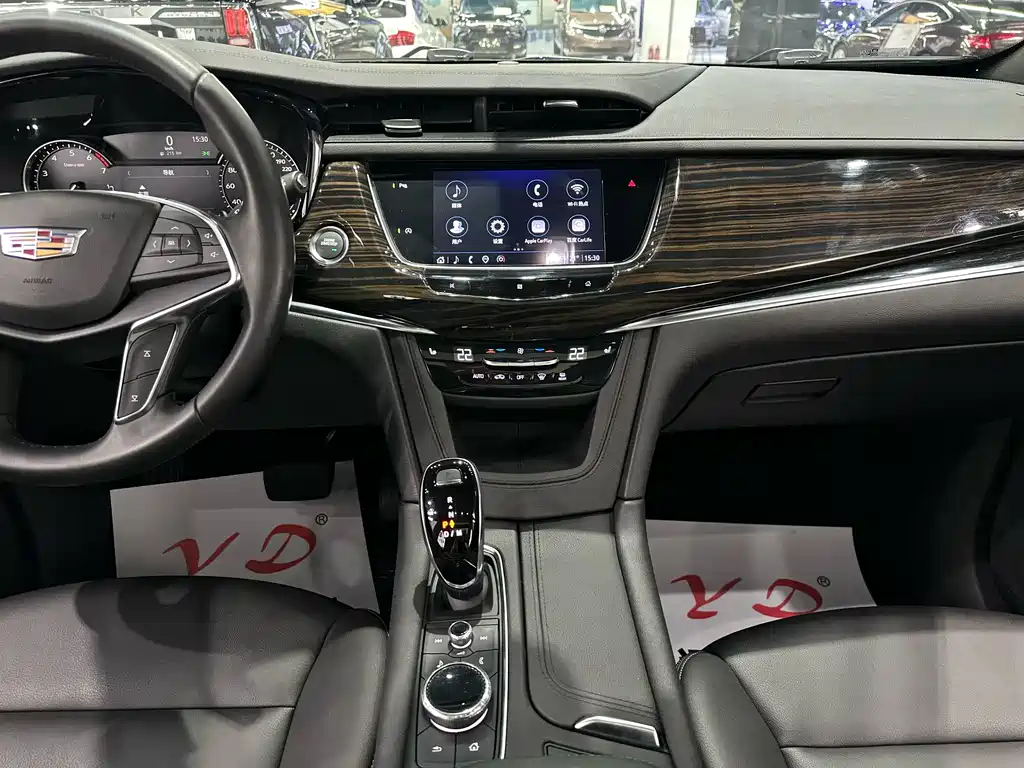 Cadillac XT5 2021 — фото 11