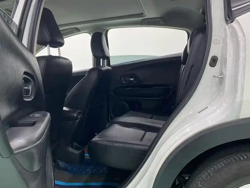 Honda Vezel 2016