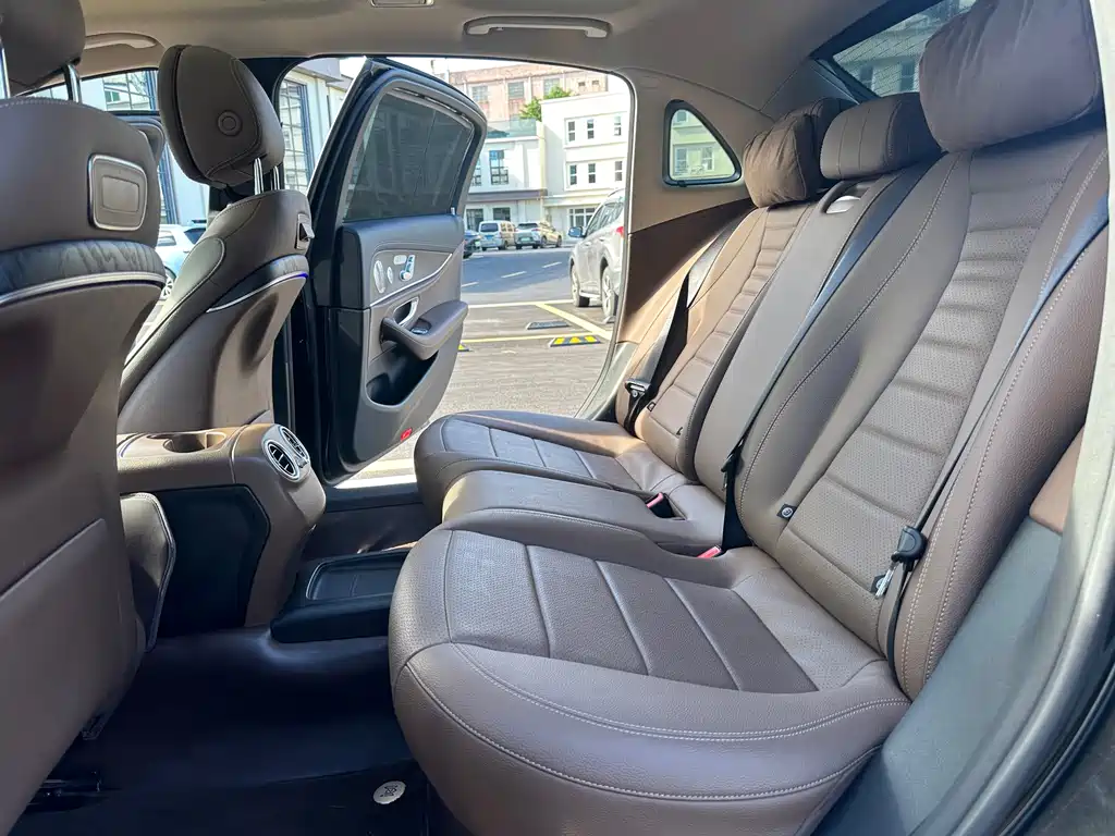 Mercedes-Benz E-Class 2020 — фото 22