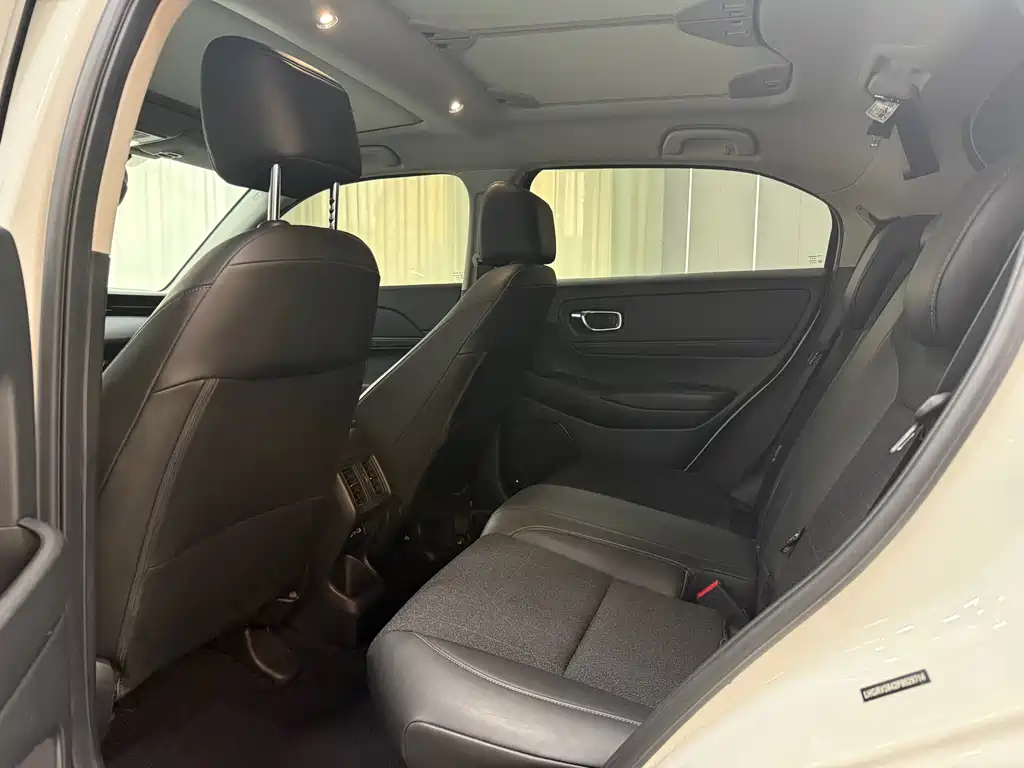 Honda Vezel 2023 — фото 12