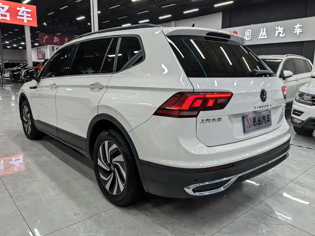 Volkswagen Tiguan L 2022 — фото 7