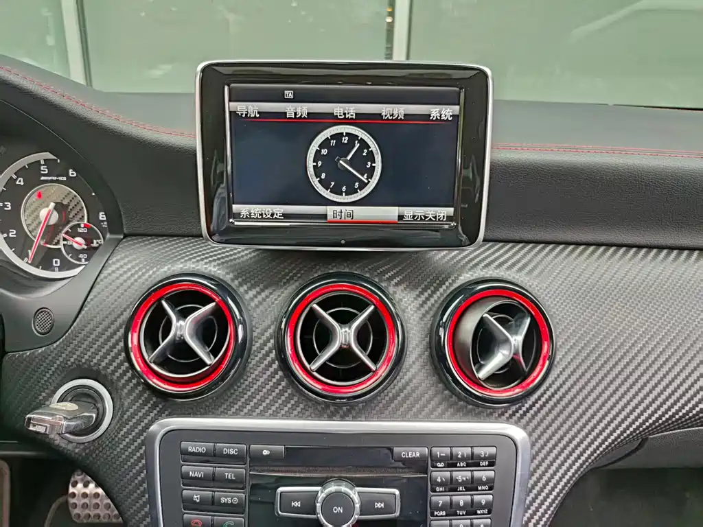 Mercedes-Benz A-Class AMG 2015 — фото 13