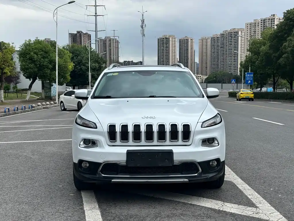 Jeep Cherokee 2018 — фото 2
