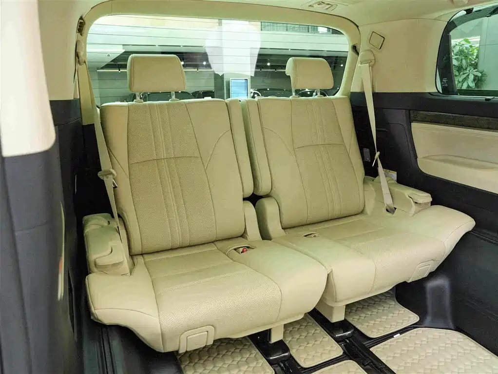 Toyota Alphard 2022 — фото 15