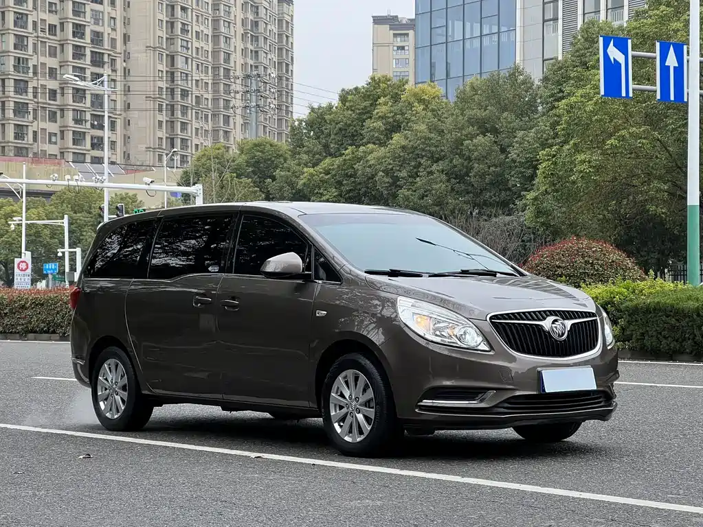 Buick GL8 2019 — фото 3