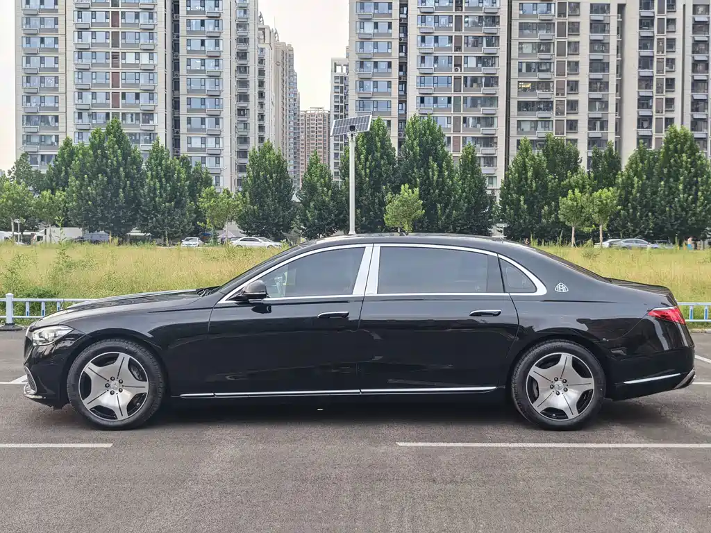 Mercedes-Benz Maybach S-Class 2026 — фото 2