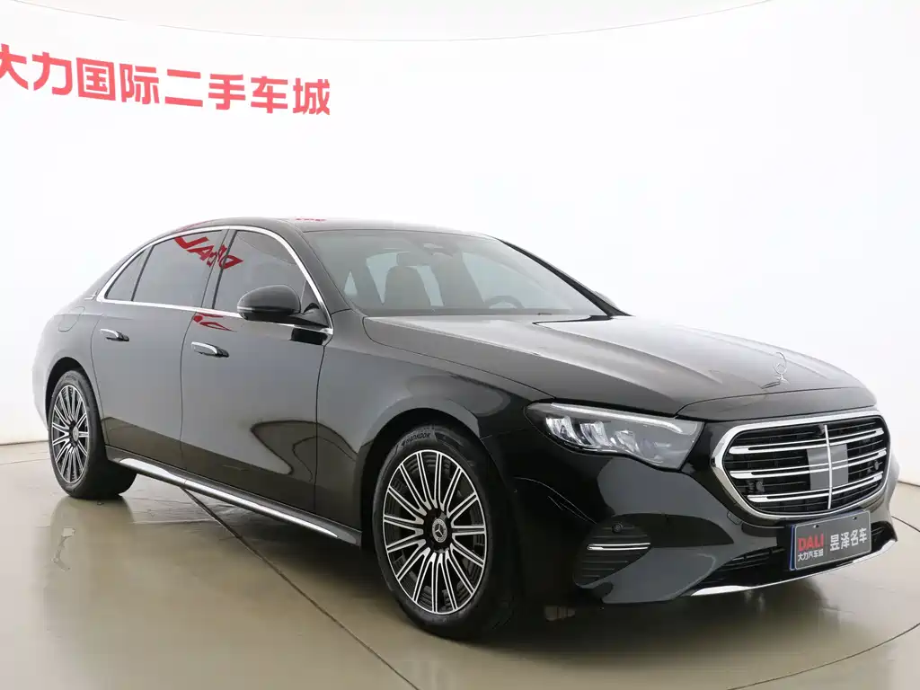 Mercedes-Benz E-Class 2025