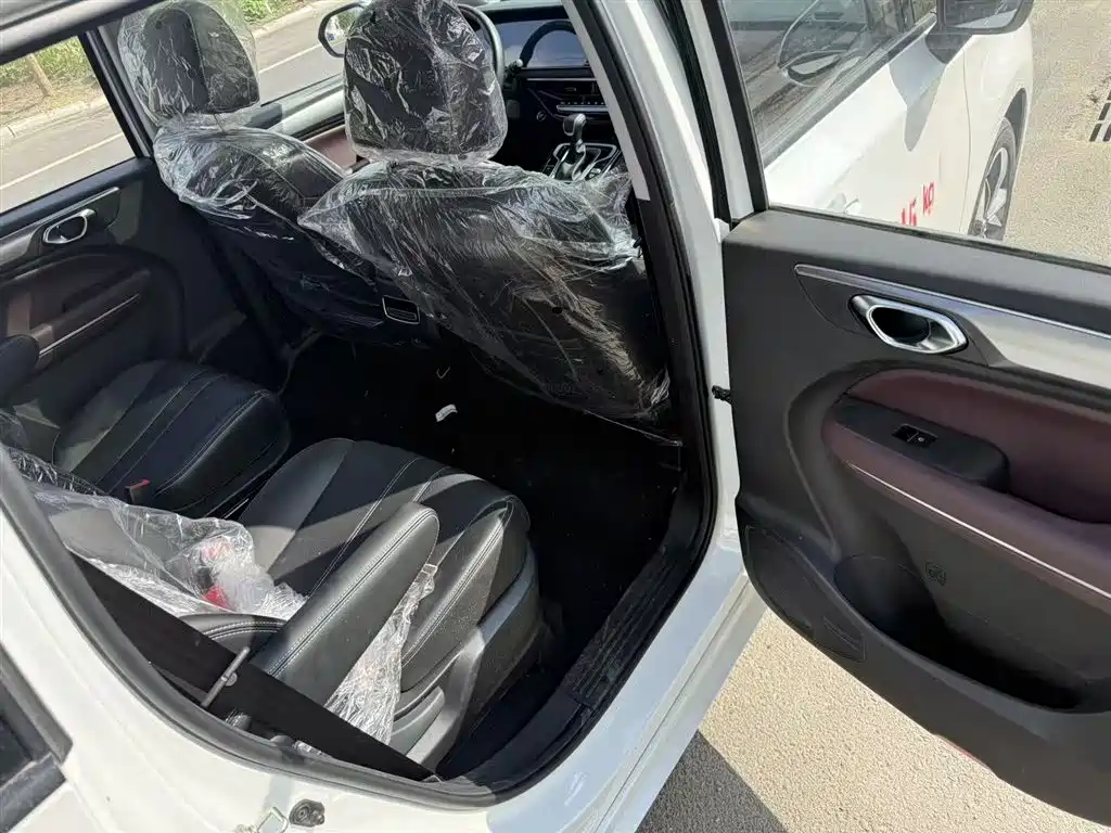 GAC Trumpchi M6 2023 — фото 10