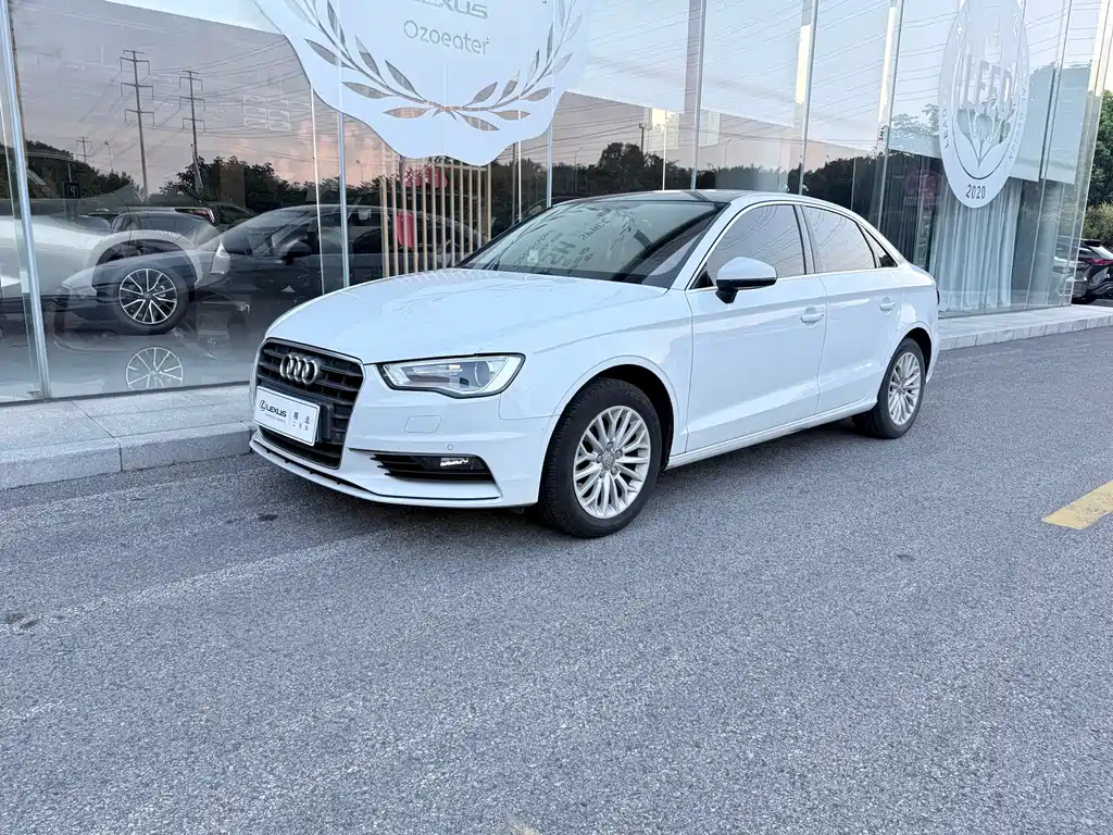 Audi A3 2016 — фото 1