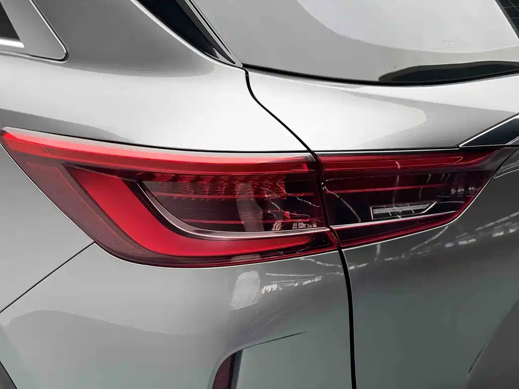 Infiniti QX50 2019 — фото 16