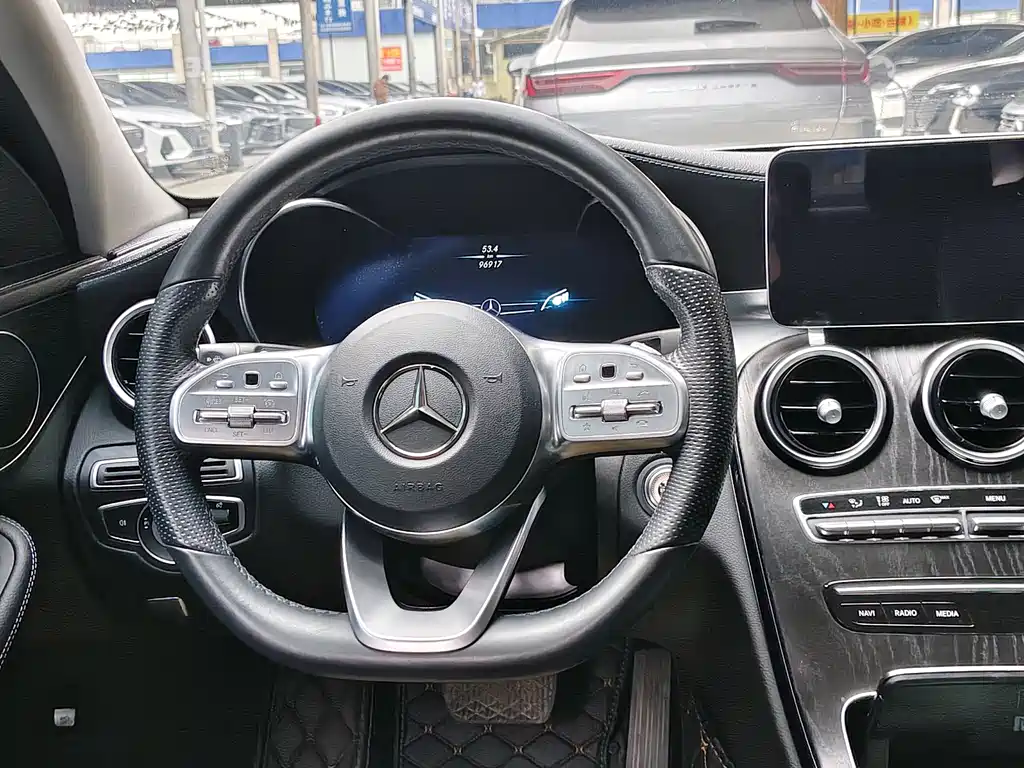 Mercedes-Benz C-Class 2020 — фото 6