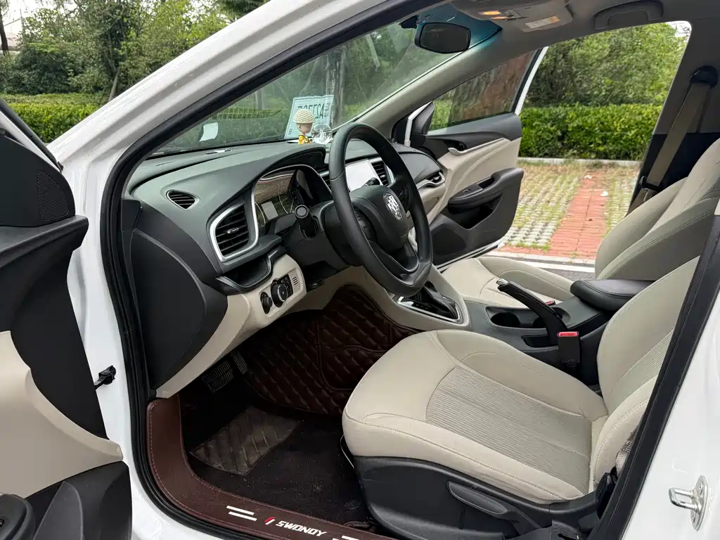 Buick Excelle 2018 — фото 10