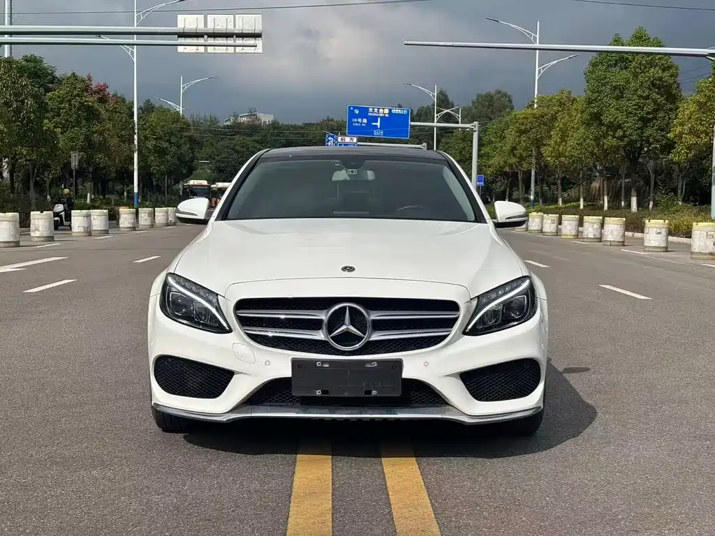 Mercedes-Benz C-Class 2018