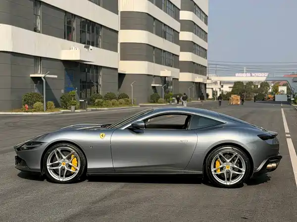 Ferrari Roma 2022