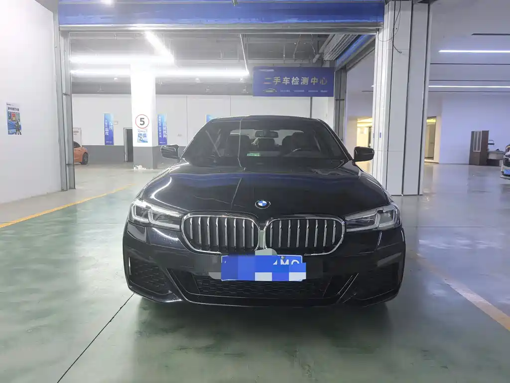 BMW 5 Series 2023