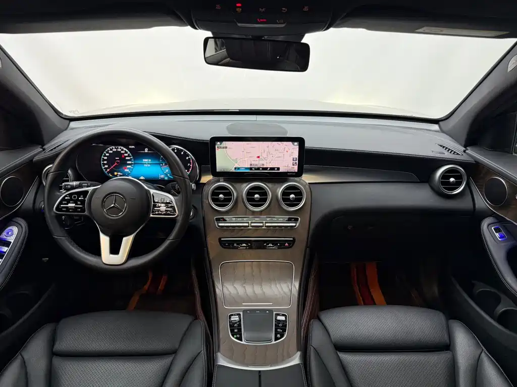 Mercedes-Benz GLC 2020 — фото 11