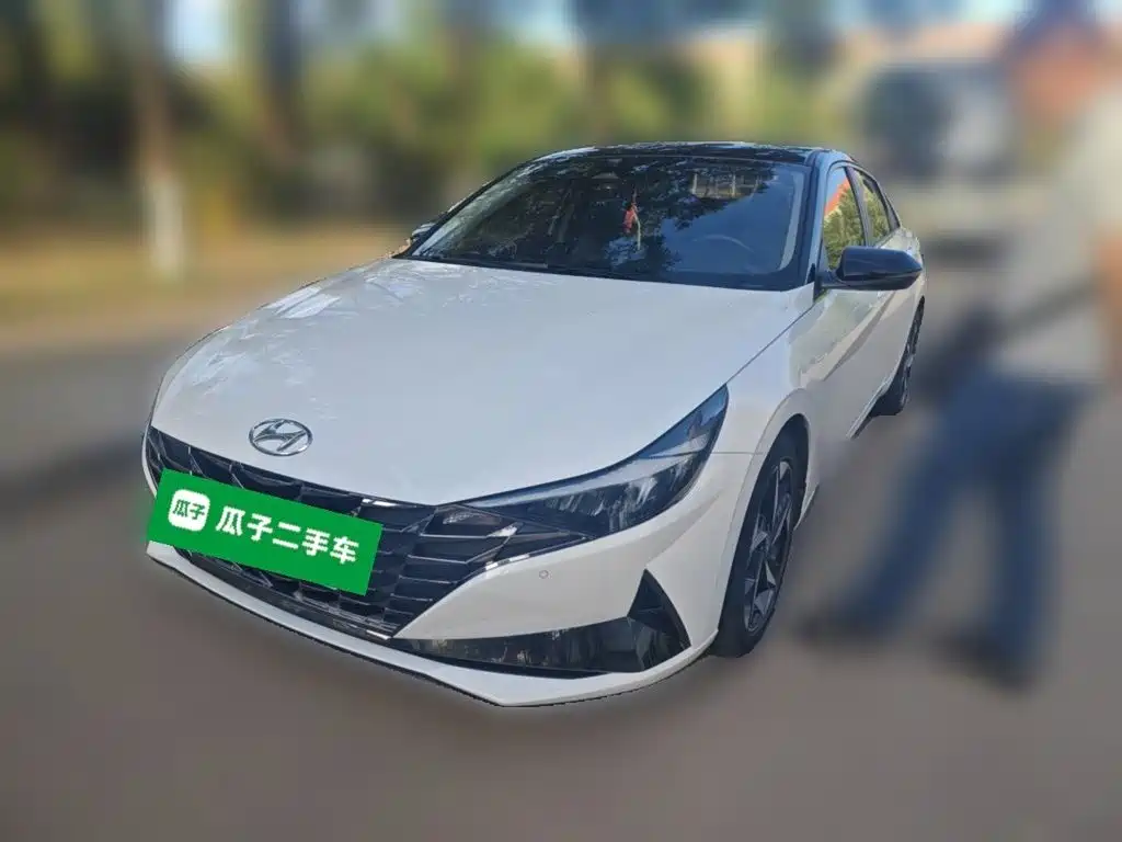 Hyundai Elantra 2023