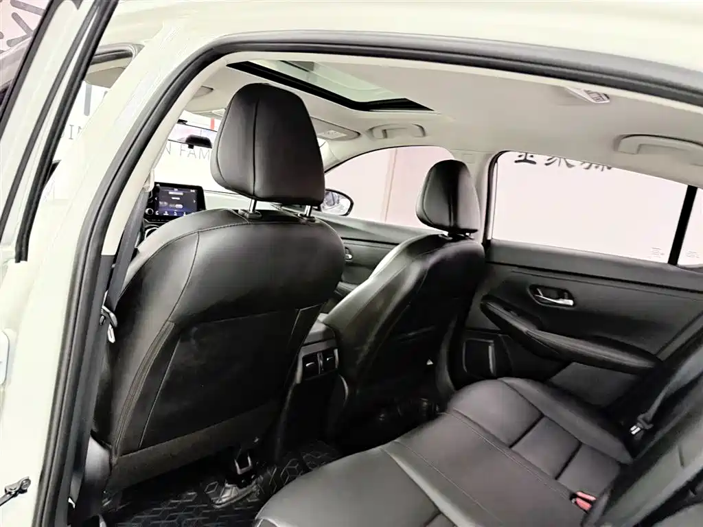 Nissan Sylphy 2020 — фото 11
