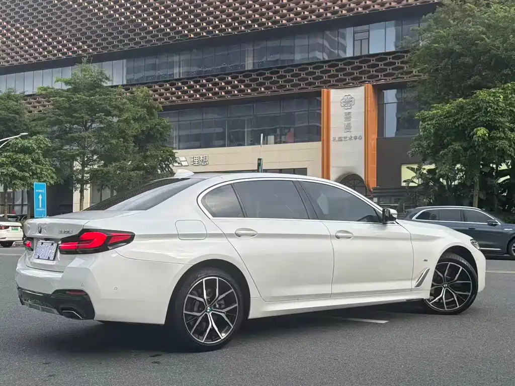 BMW 5 Series 2022