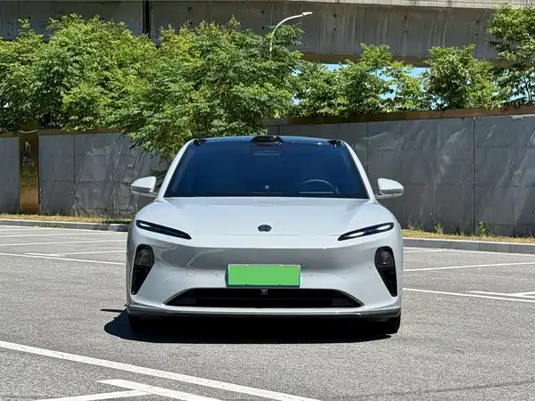NIO ET5T 2023