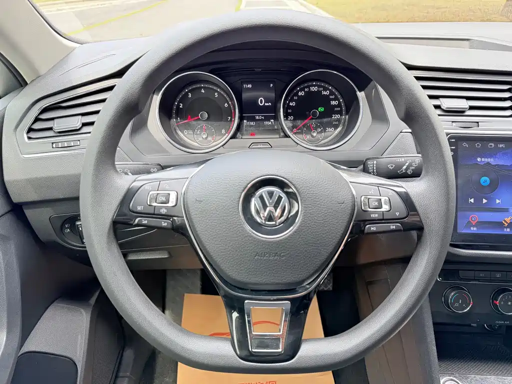 Volkswagen Tiguan L 2019 — фото 14