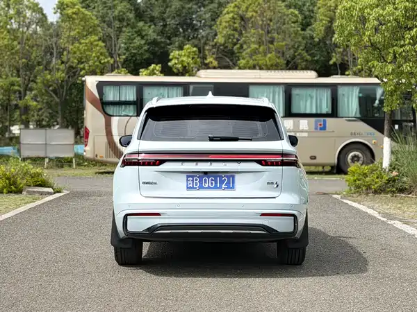 Geely Xingyue L 2022