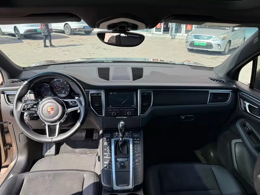 Porsche Macan 2015 — фото 7
