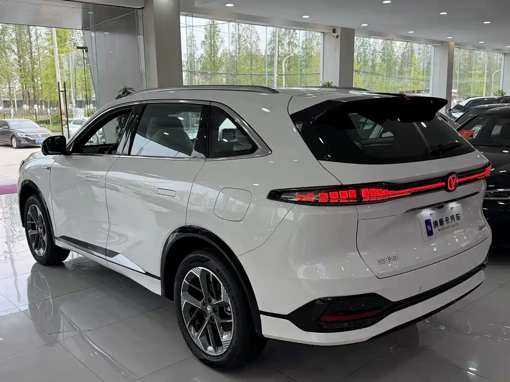 Changan CS75 PLUS 2026 — фото 5