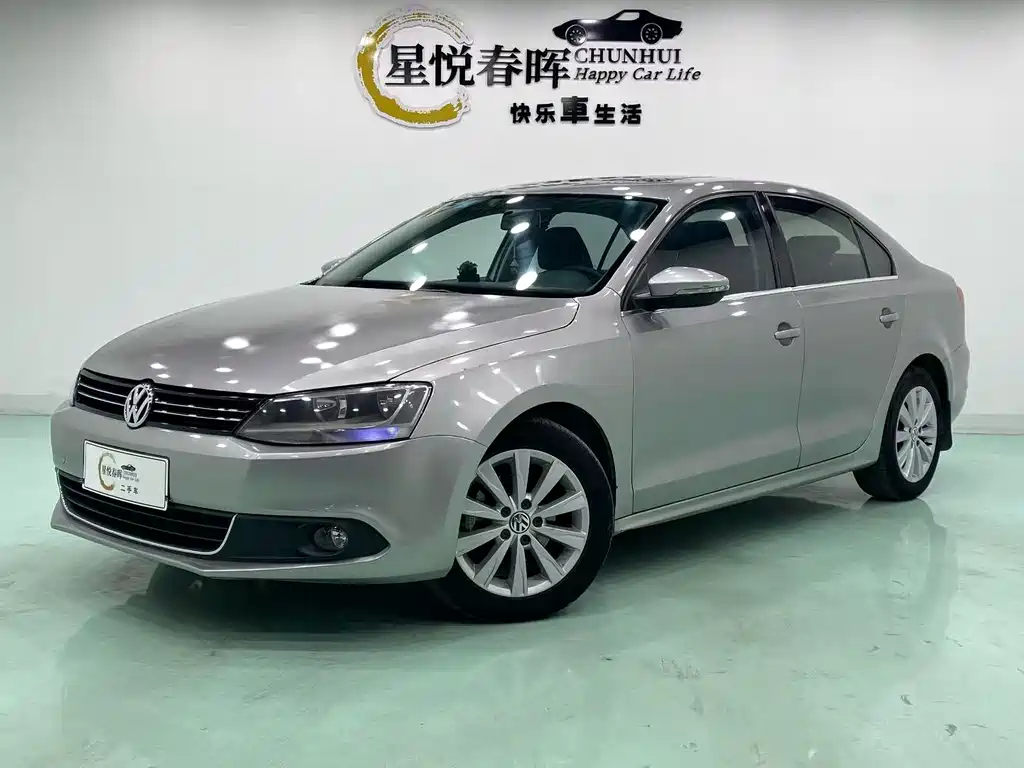 Volkswagen Sagitar 2015