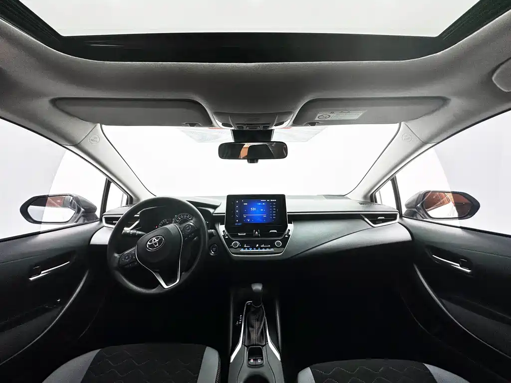 Toyota Corolla 2022 — фото 11