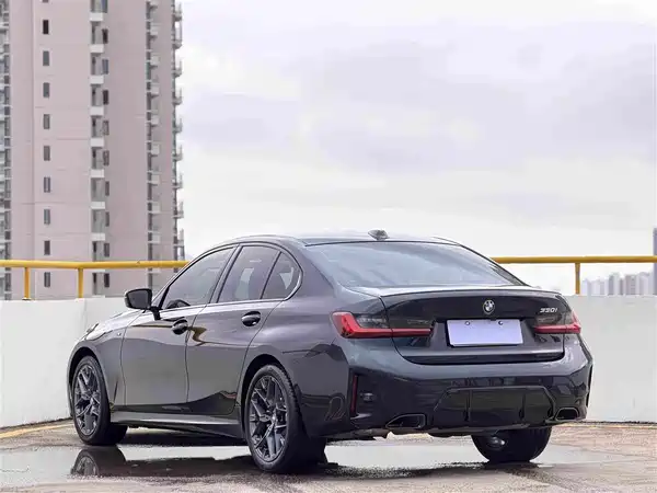 BMW 3 Series 2025