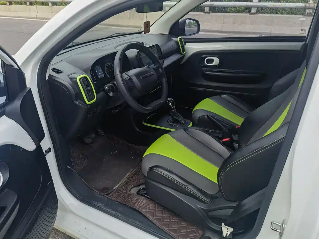 Roewe Clever 2021