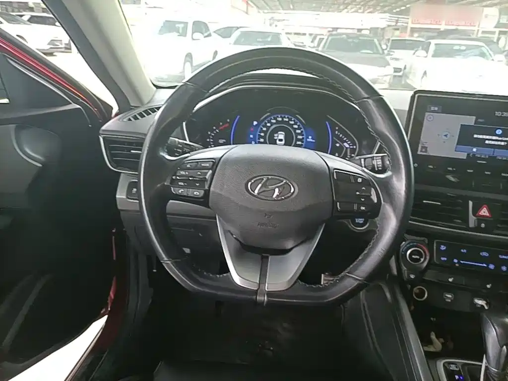 Hyundai Festa 2019 — фото 11